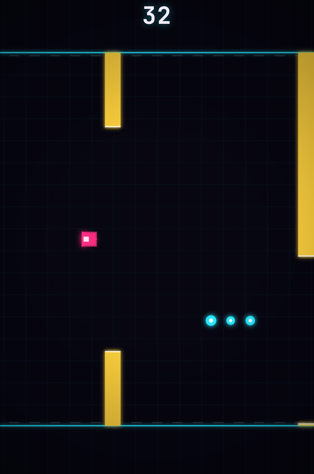 Glydra gameplay — dodge the walls and chain orbs